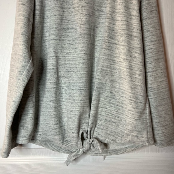 Old Navy Girls Soft Gray Tie Up Sweater M8 - Picture 3 of 8